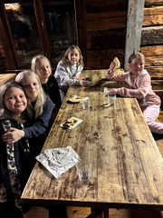 photo 2025-03-16 19-00-22